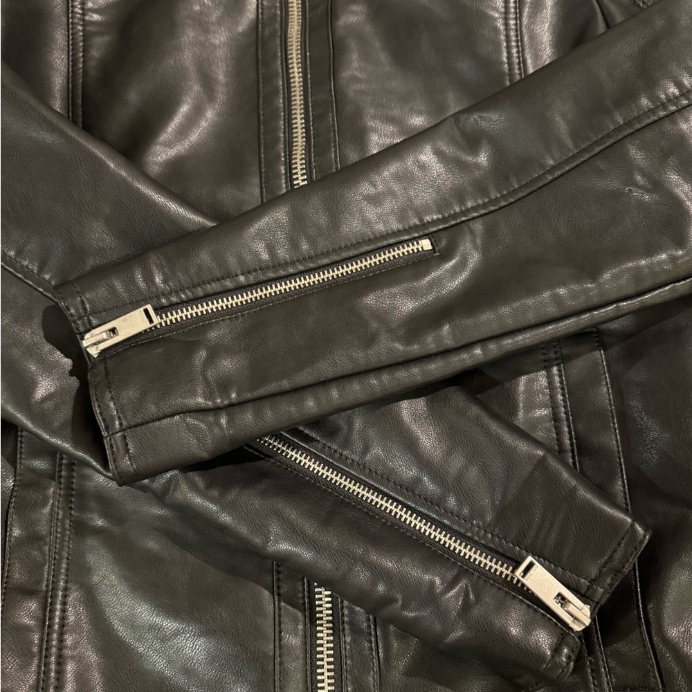 Zara Black Faux Leather Moto Jacket Quilted Shoulder Women S - Picture 5 of 10